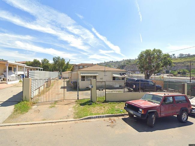 Additional photo of property located at 517-519 Fergus St