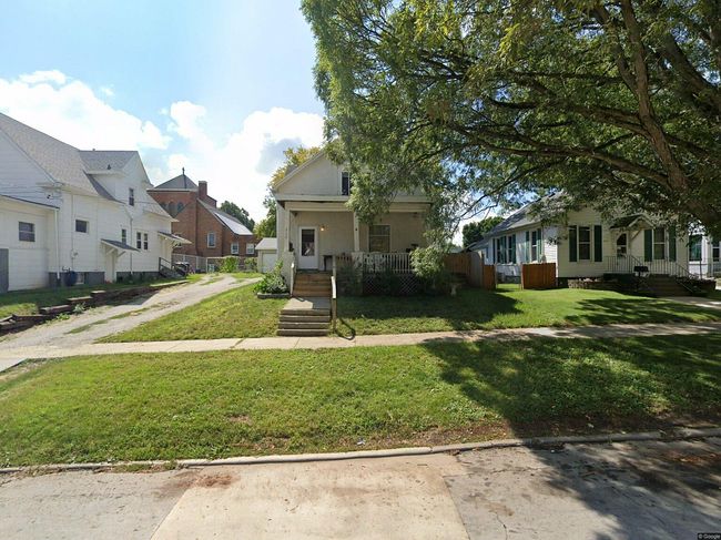 Photo of 808 W Grove St