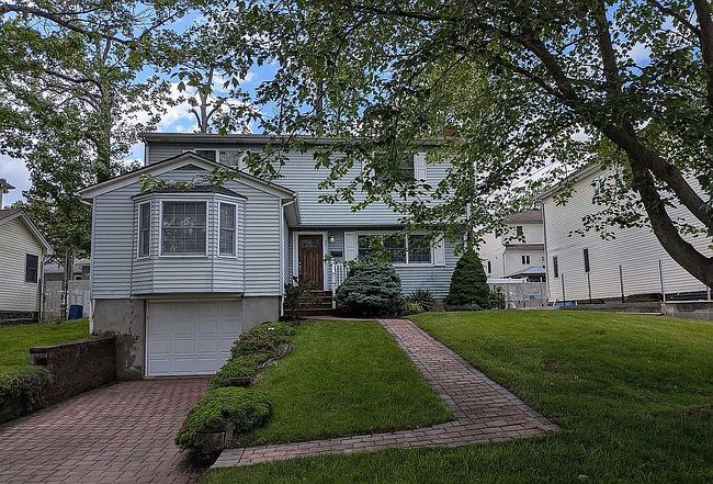 Photo of 97 Kinghorn St, Staten Island, NY