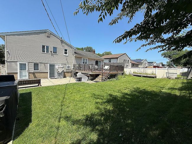 Photo of 168 Gerhard Rd, Plainview, NY