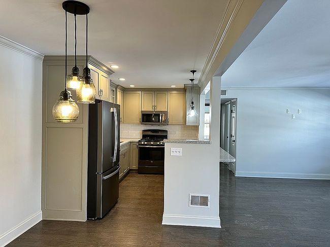 Preview of property located at 2496 Village Dr Se