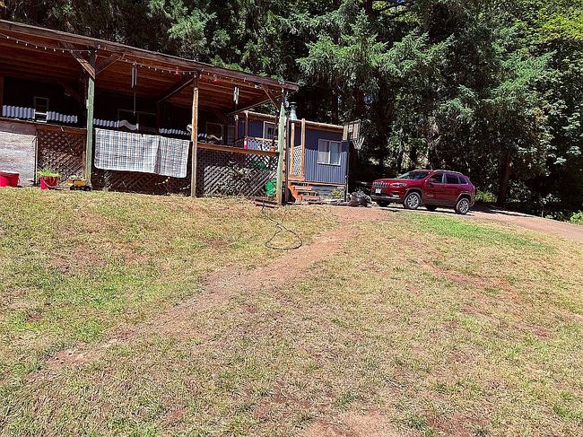 Photo of 555 1st St, Elkton, OR