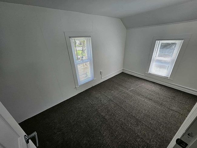 Image of 409 N Maple St