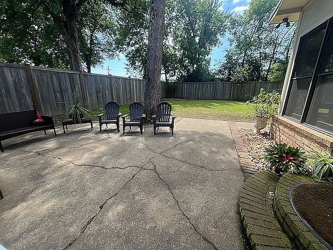 Photo of 2006 Oakmont St, Monroe, LA