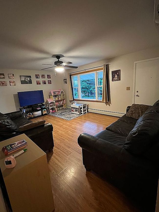 Image of 166 Parish St