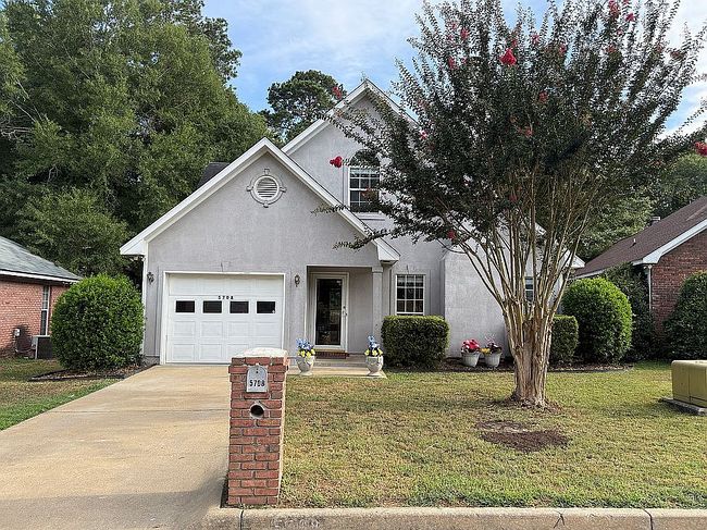 Photo of 5708 Lakepointe Ln, Columbus, GA
