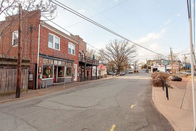 Image of 205 Douglas Ave