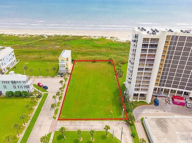 Photo of 823 Ramsar Rd, Galveston, TX