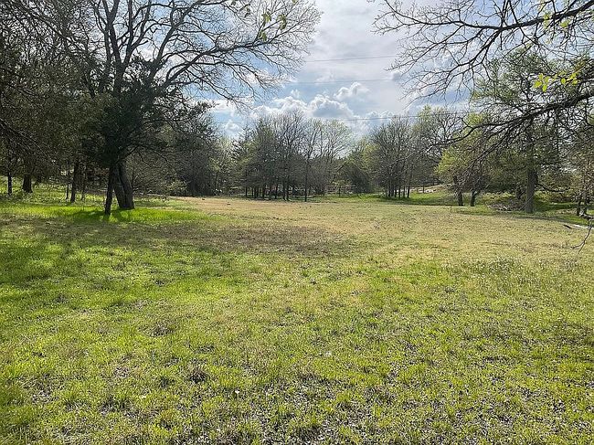 Photo of 0 Cherry Tree Ln, Pottsboro, TX