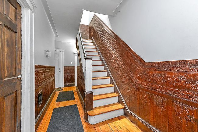 Photo of 64-08 Metropolitan Ave, Middle Village, NY