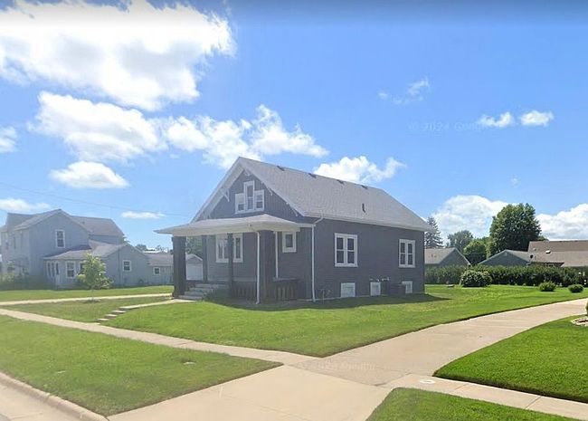 Image of 219 N Main St