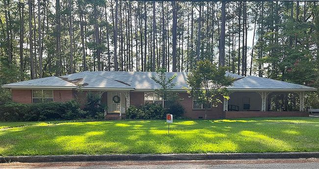 Photo of 448 Overstreet Dr, Fordyce, AR