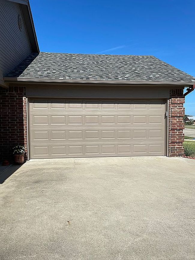 Additional photo 2 of property located at 6507 Shadowview Ct