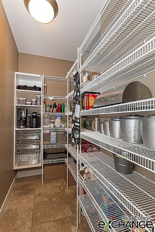 Photo of 5885 Remington Rd N, Bettendorf, IA