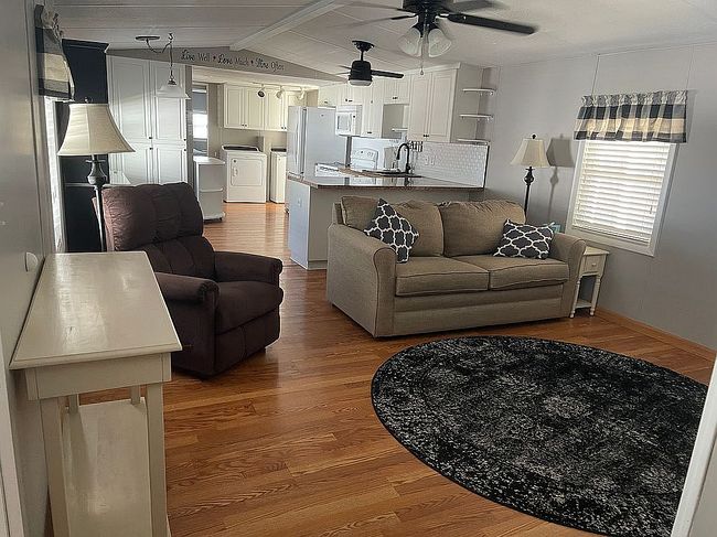 Image of 38205 Al St