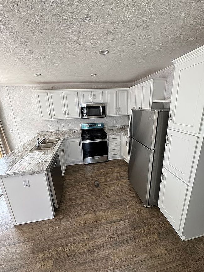Photo of 1021 Waterloo Geneva Rd #31, Waterloo, NY