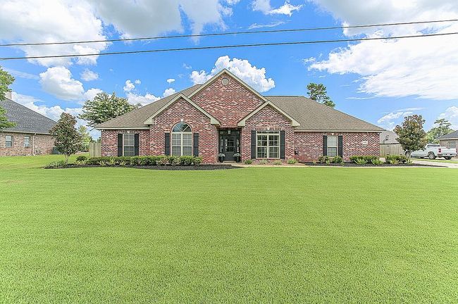 Photo of 827 S Kade Ln, Lake Charles, LA