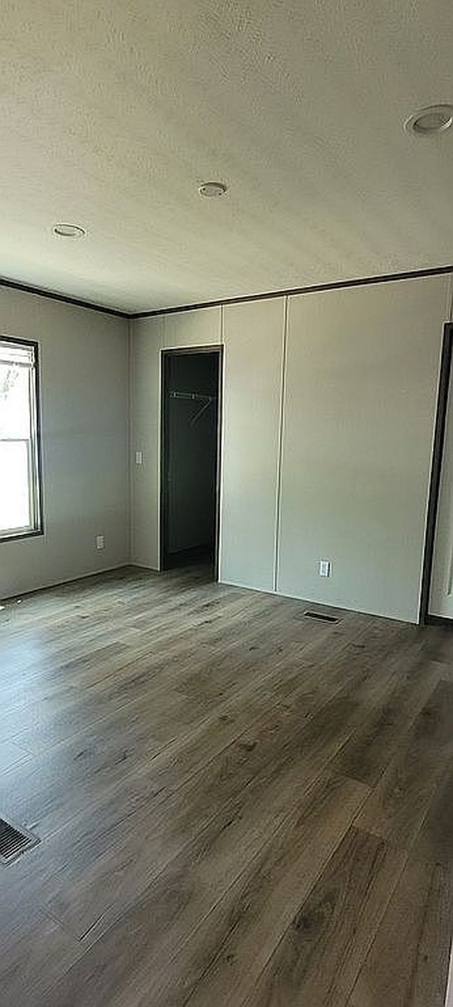 Photo of 920 Clearleaf Dr Trailer 359, Bryan, TX