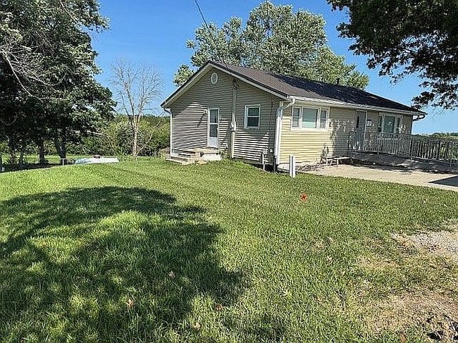 Photo of 206 N Hillcrest St, Maysville, MO