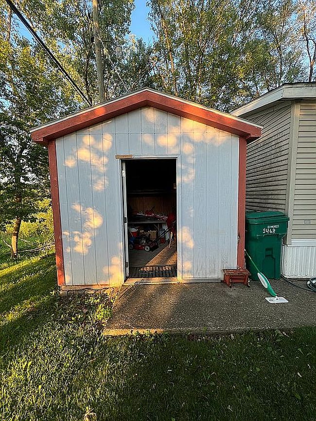 Photo of 5468 Pebble Ln, Loves Park, IL