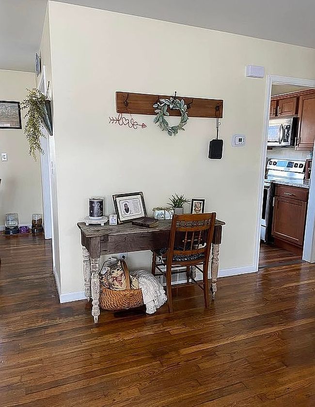 Additional photo 1 of property located at 3021 Highland Dr