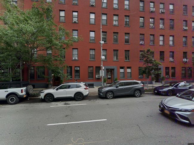Photo of 115 W 96th St Apt 4