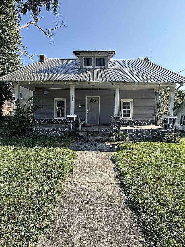 Photo of 303 E Washington St, Glasgow, KY
