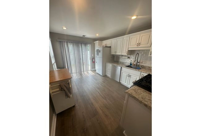 Preview of property located at 32 Picket Pl