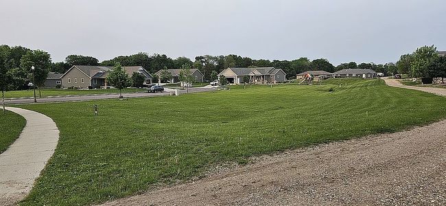 Additional photo 3 of property located at 2228 Benz Cir