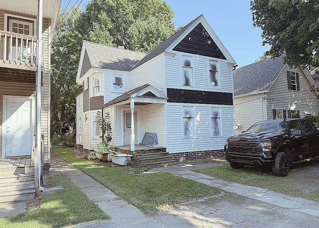 Preview of property located at 2449 W 11th St