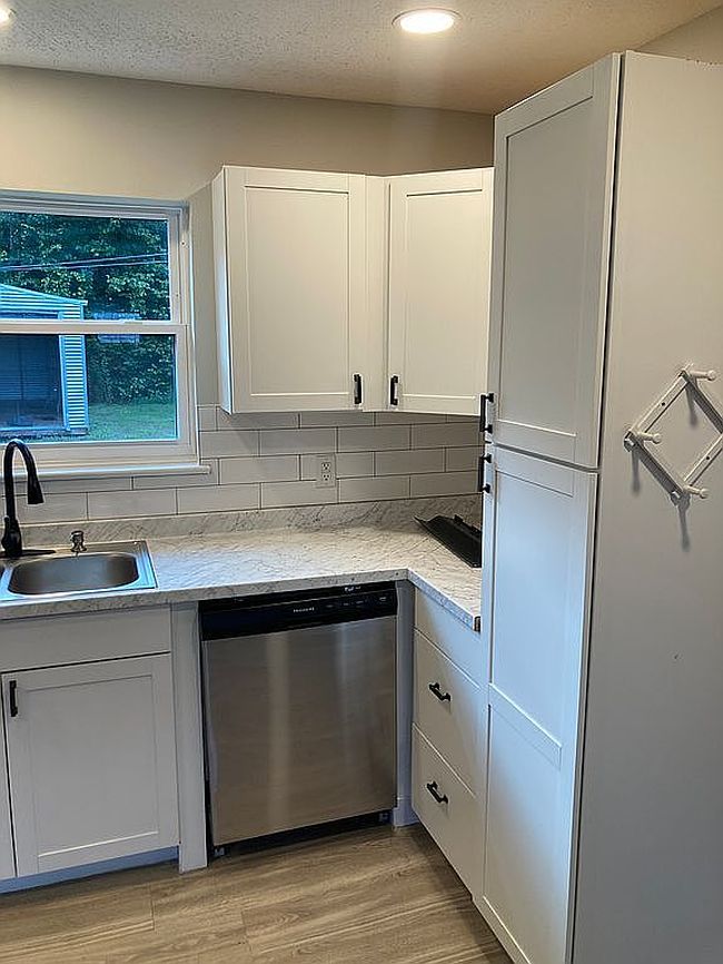 Photo of 39 Cook St, La Fayette, GA