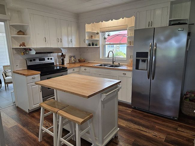 Photo of 4271 Naylors Beach Rd, Warsaw, VA