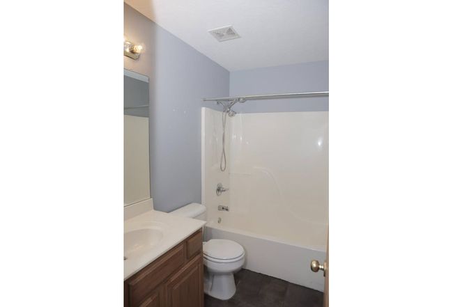 Additional photo 3 of property located at 5655 S 186th Ave