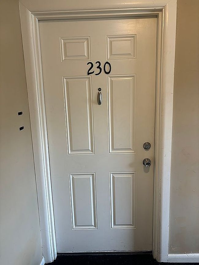 Photo of 230 Middletown Sq #230