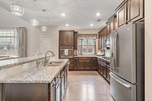 Additional photo 3 of property located at 1620 Archstone Dr