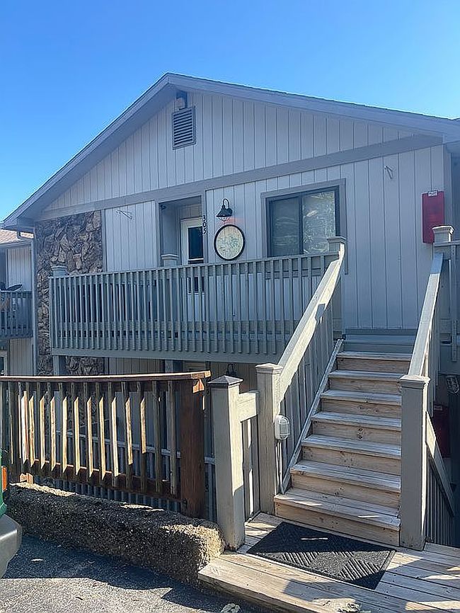 Photo of 1130 Rachel Rd Apt 305, Lake Ozark, MO