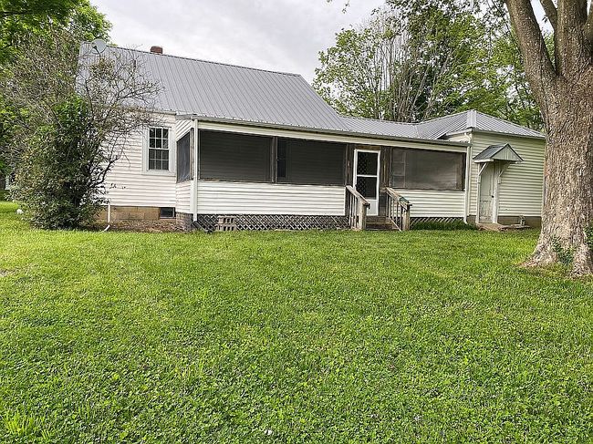 Image of 512 W Main St