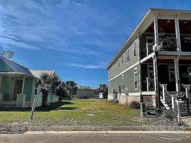Image of 725 W Zarragossa St