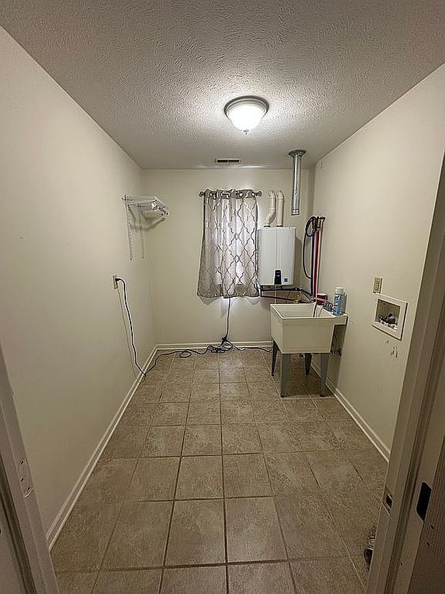 Photo of 103 Overlook Dr, Clarksburg, WV