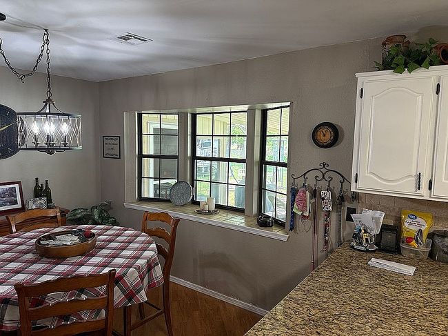 Image of 1423 Orchard Dr