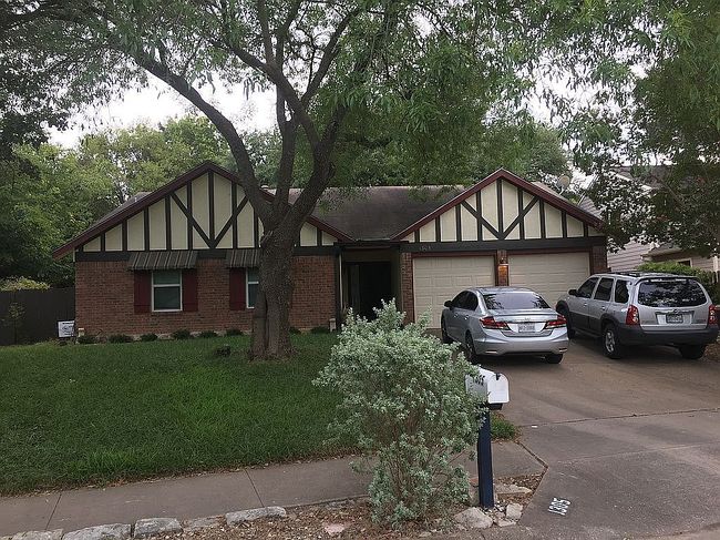 1305 Doonesbury Dr, Austin, TX