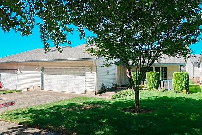 Photo of 2122 Ne 79th Ave