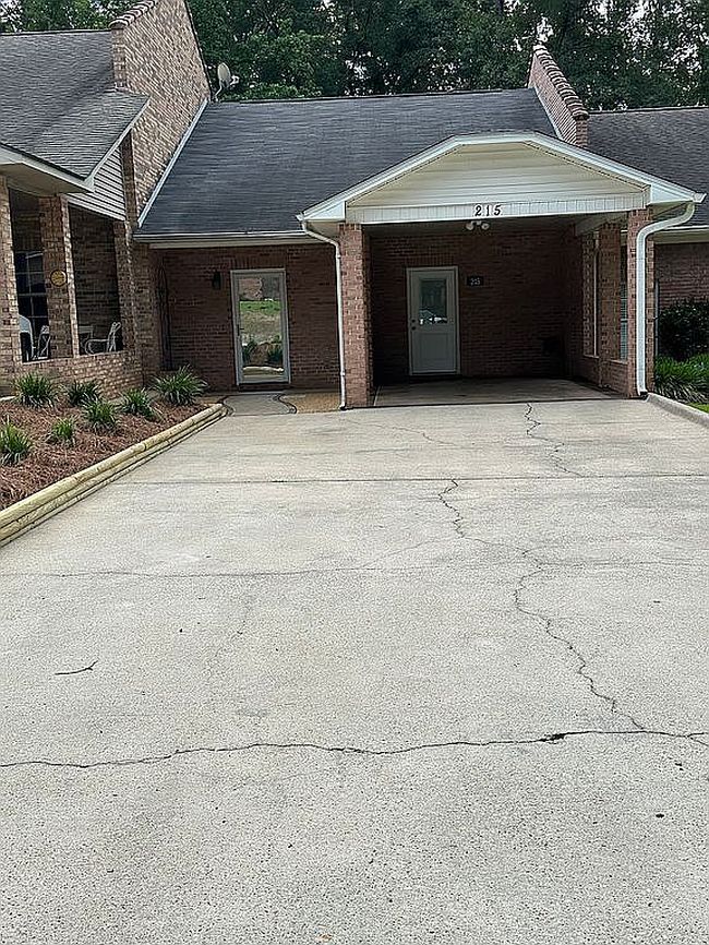 Image of 215 Windover Way