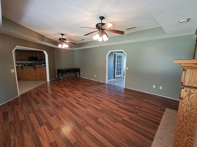 Image of 215 Sonya Dr