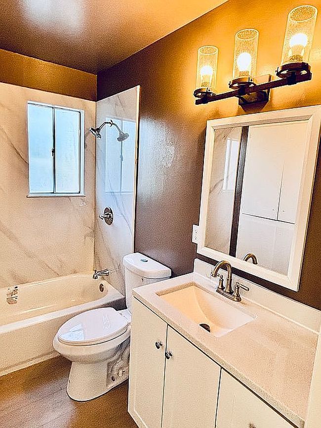 Photo of 7024 Tamoshanter Way, Sacramento, CA