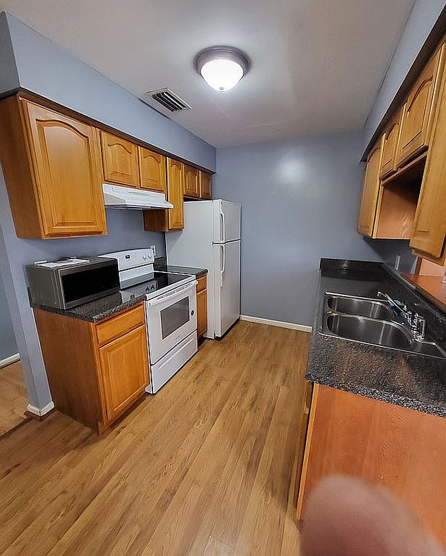 Additional photo 2 of property located at 1801 Cougar Ct