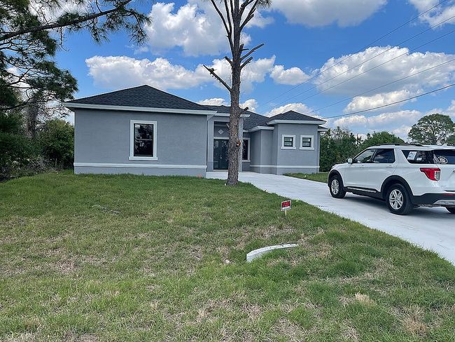 Image of 3200 44th St W