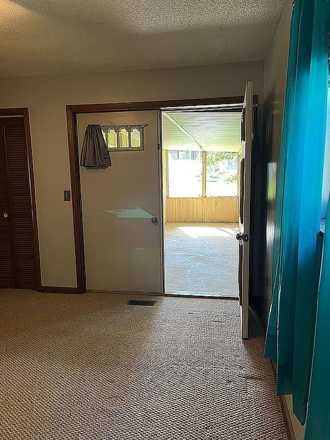 Image of 2628 Dunbar Rd