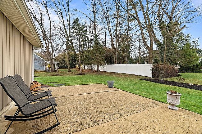 Image of 466 Yale Dr