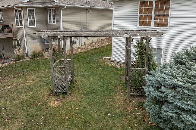 Image of 3910 Monarch Ave
